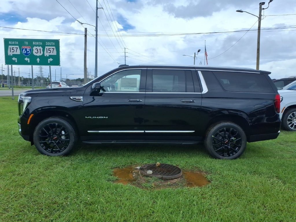 New 2026 GMC Yukon XL Elevation AWD/4WD image 4