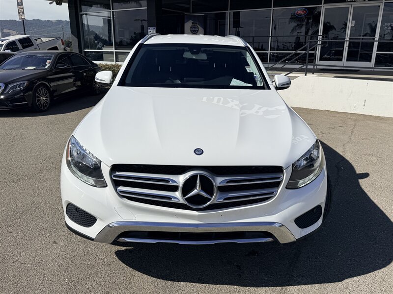 Used 2016 Mercedes-Benz GLC 300 4MATIC image 2
