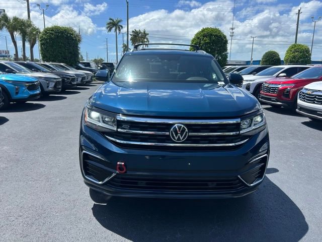 Used 2020 Volkswagen Atlas Cross Sport SE w/ Panoramic Sunroof Package image 2