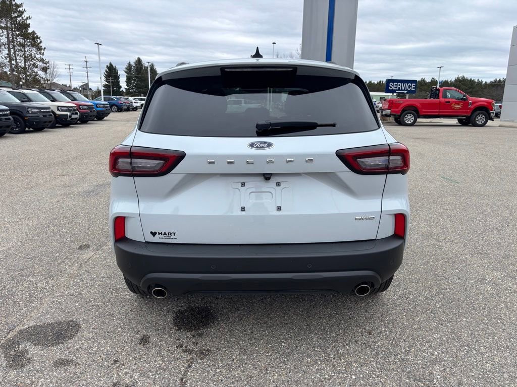 Used 2025 Ford Escape ST-Line w/ Tech Pack #1 image 4