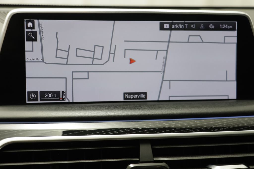 Certified 2022 BMW 750i xDrive w/ Autobahn Package AWD/4WD image 8