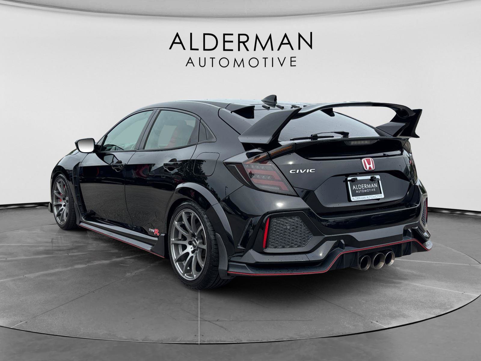Used 2017 Honda Civic Type R image 4