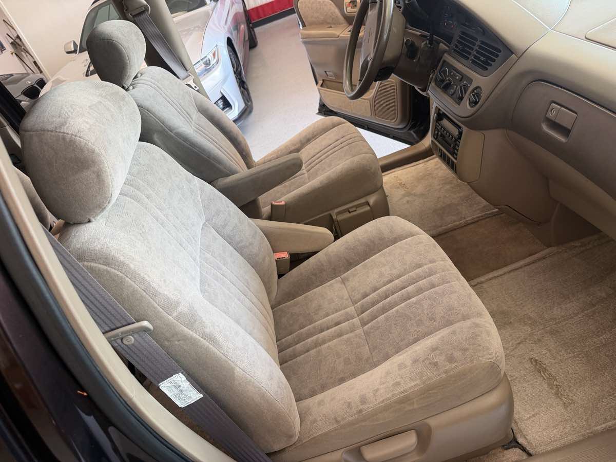 Used 2002 Toyota Sienna LE FWD image 18