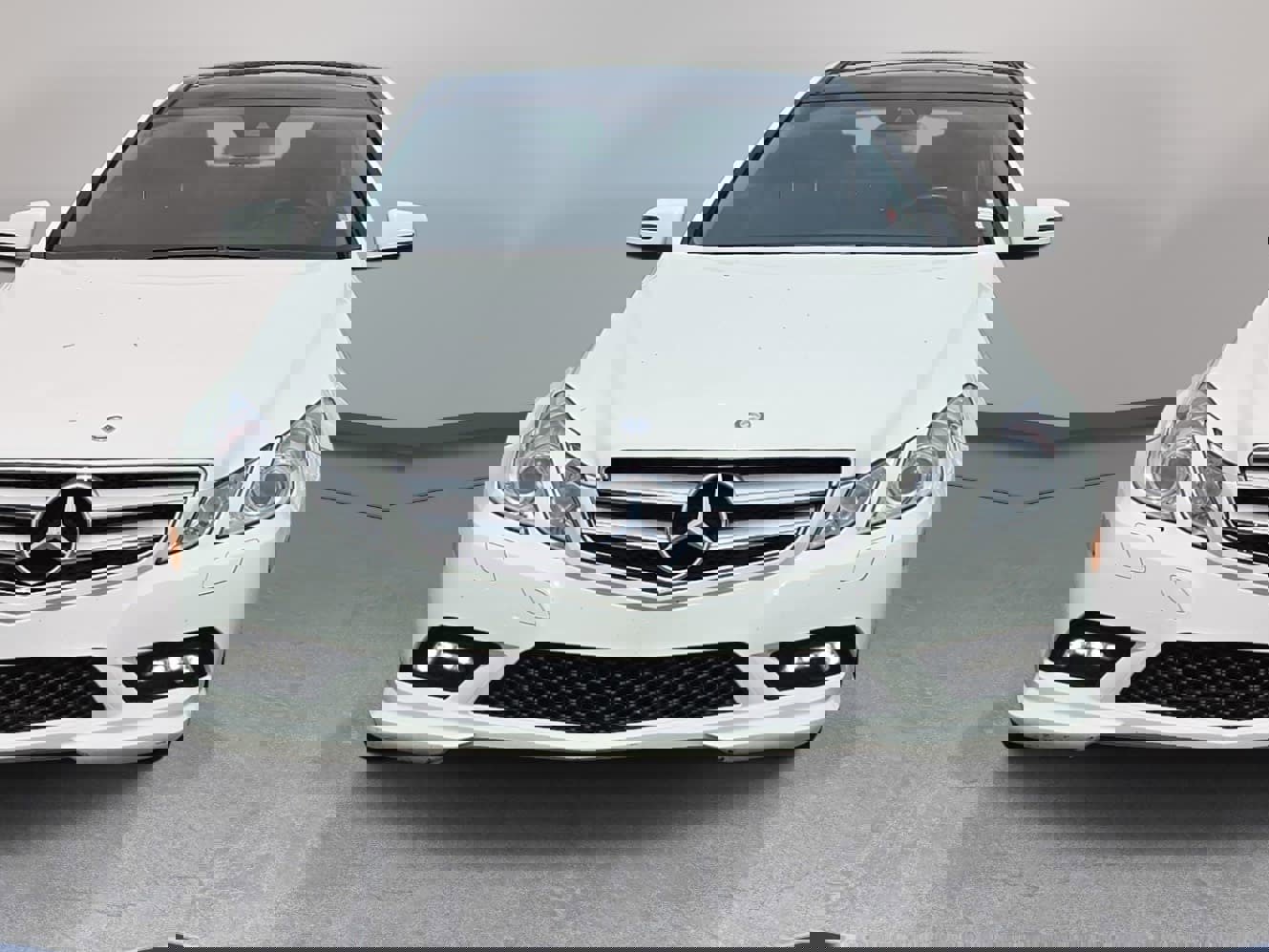 Used 2011 Mercedes-Benz E 550 Coupe image 2