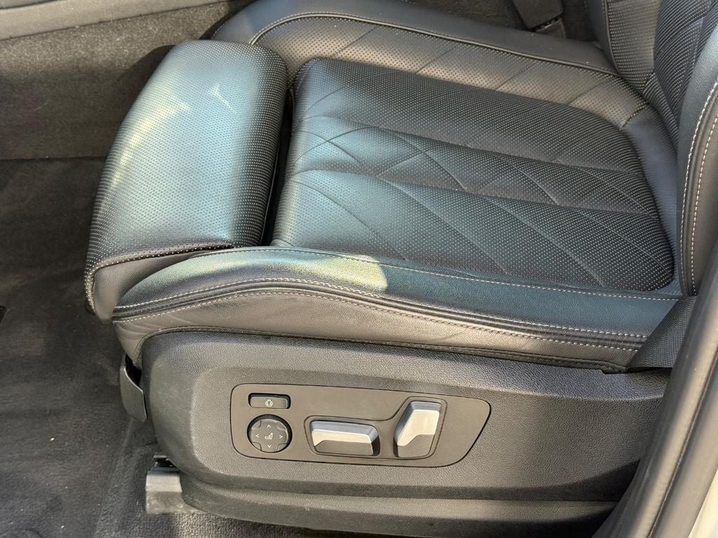 Used 2023 BMW X5 xDrive40i AWD/4WD image 25