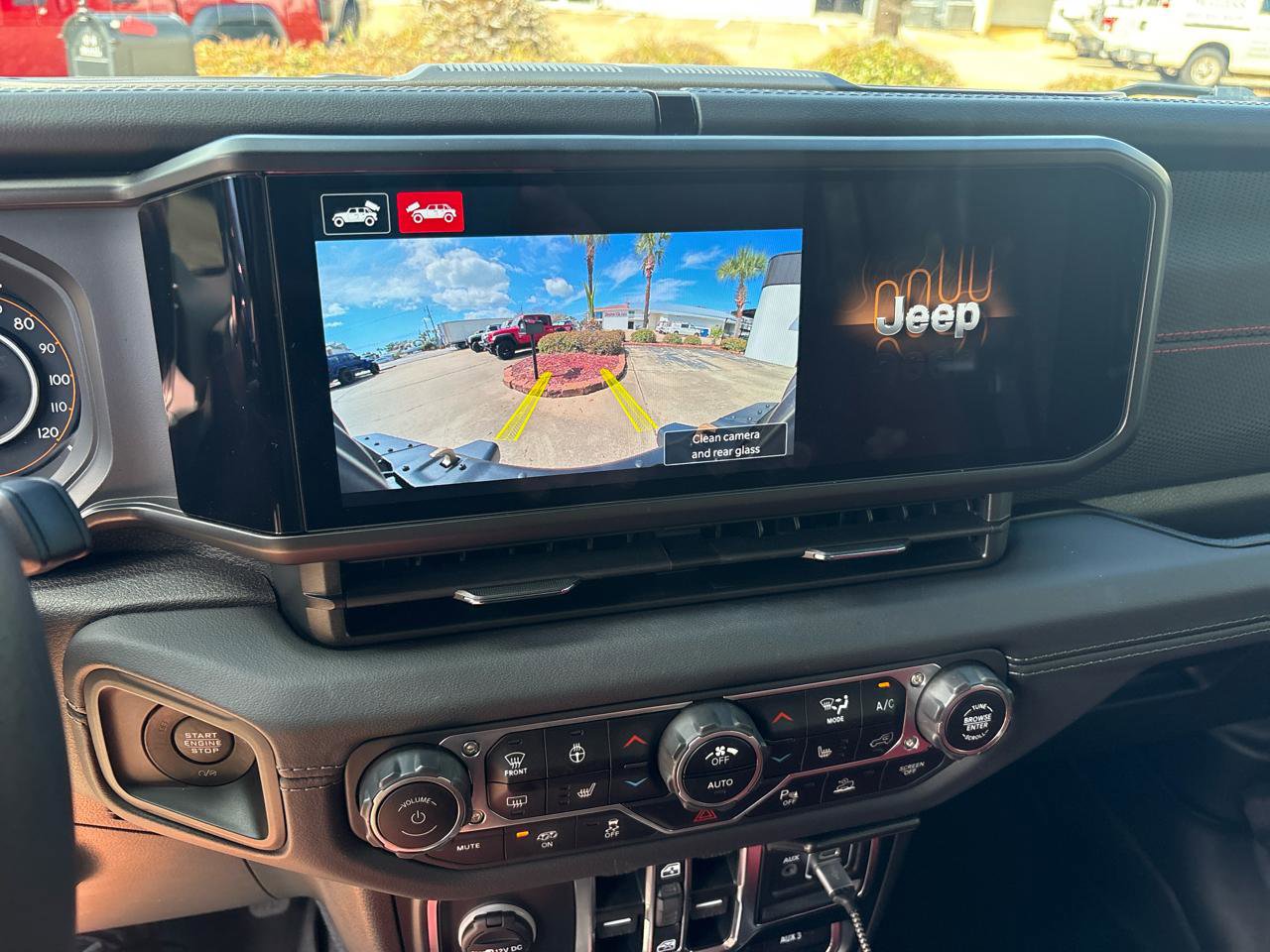 Used 2024 Jeep Wrangler Unlimited Rubicon 392 image 26