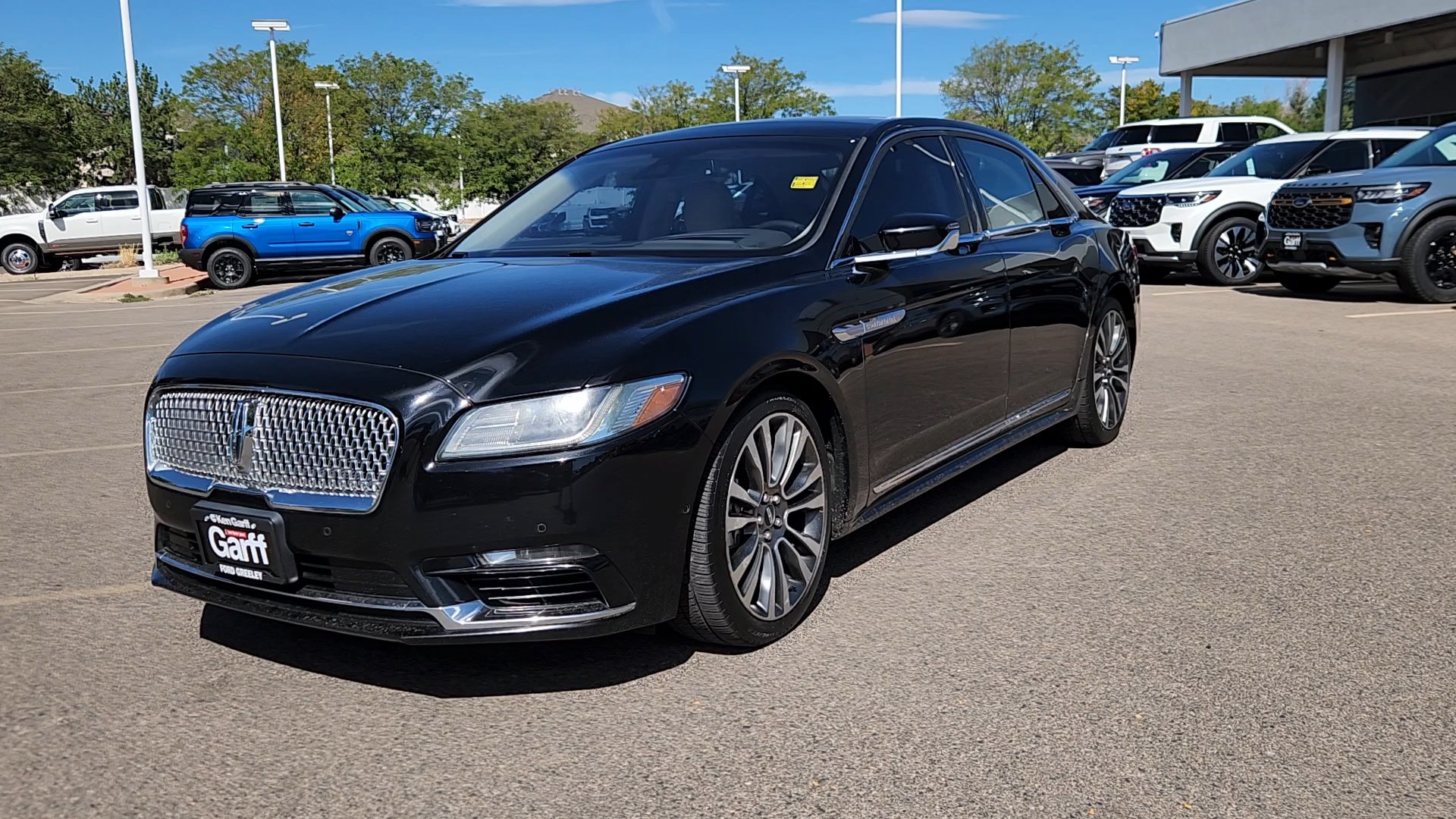 Used 2018 Lincoln Continental Reserve AWD/4WD image 2