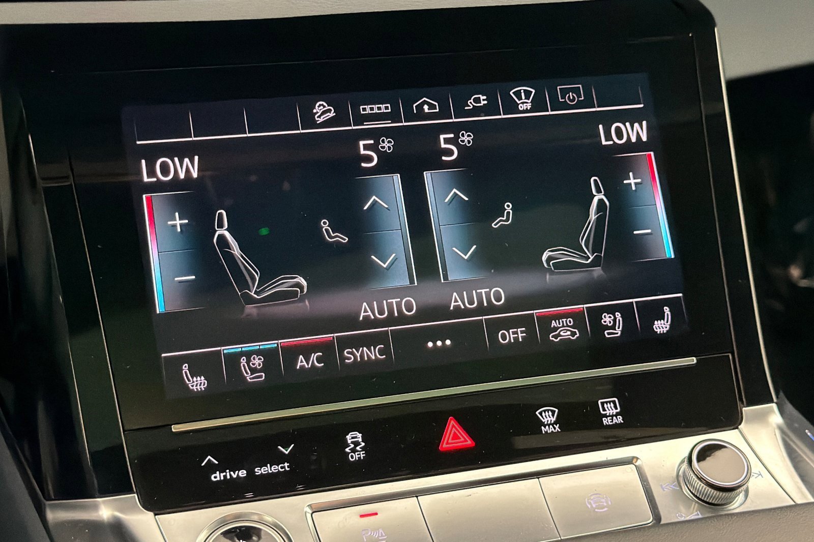 Used 2023 Audi e-tron Prestige AWD/4WD image 20
