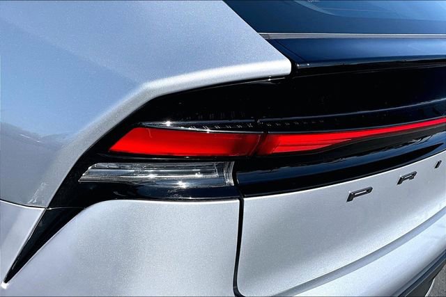 Used 2025 Toyota Prius LE image 22