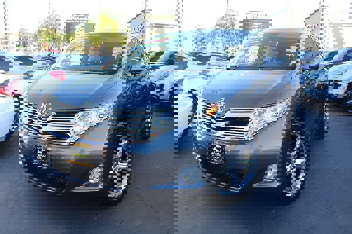 Used 2009 Toyota Venza image 2