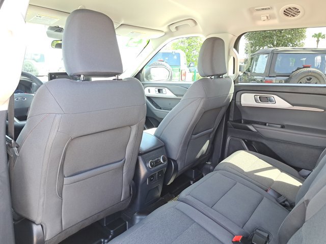 Certified 2025 Ford Explorer Active AWD/4WD image 11