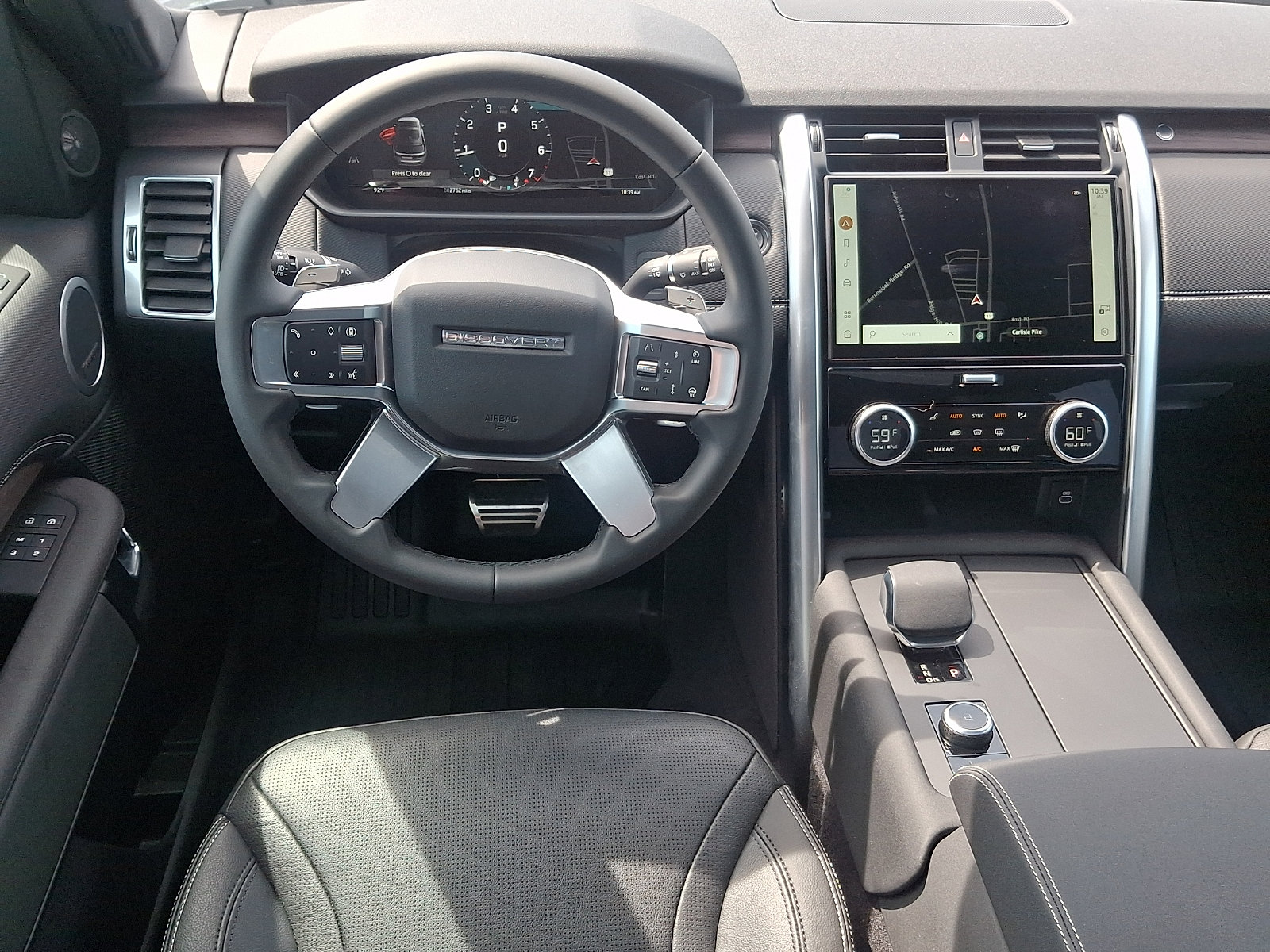 Used 2025 Land Rover Discovery Dynamic SE AWD/4WD image 11