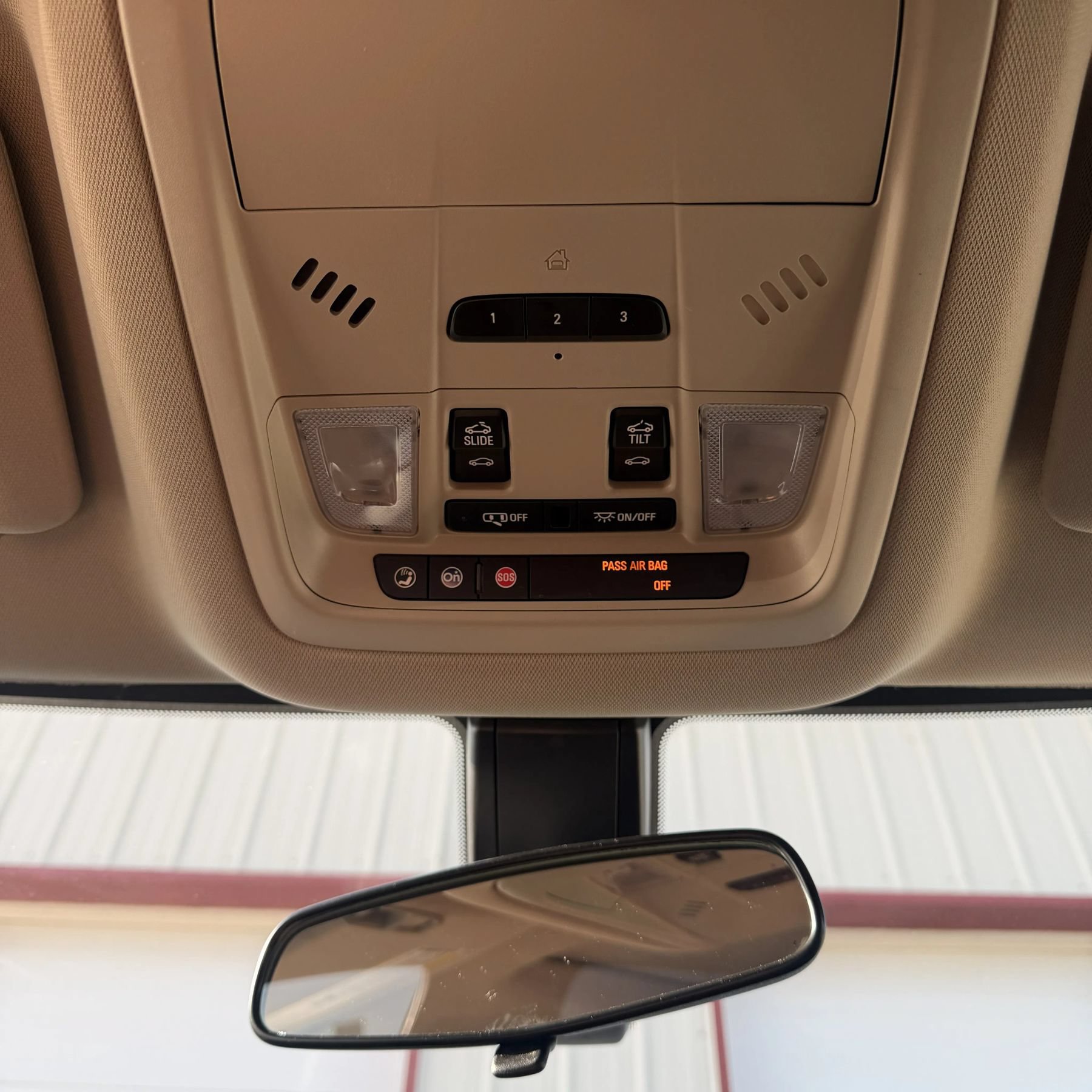 Used 2017 GMC Acadia SLE w/ Driver Alert Package I AWD/4WD image 9