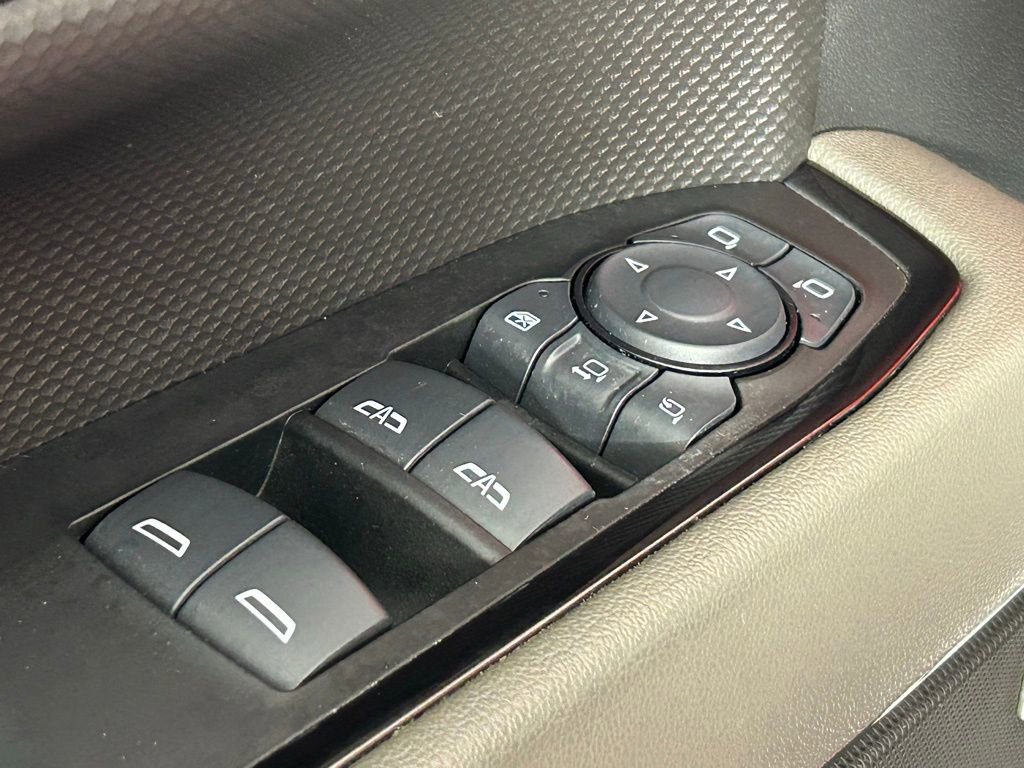 Used 2024 Chevrolet Silverado 2500 ZR2 w/ Technology Package AWD/4WD image 37