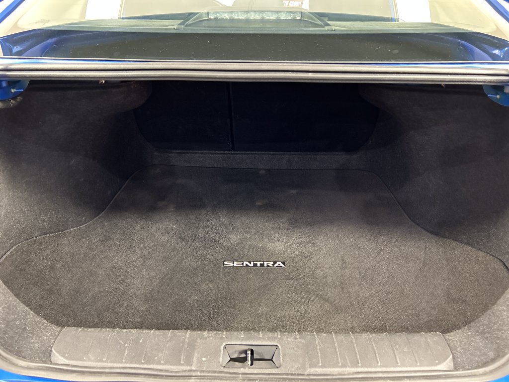 Used 2025 Nissan Sentra SV FWD image 19