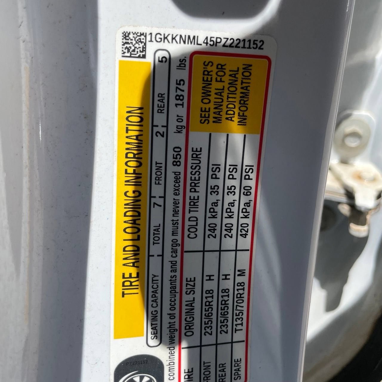Used 2023 GMC Acadia SLT FWD image 26