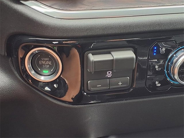New 2026 GMC Sierra 2500 SLT w/ SLT Premium Package image 14