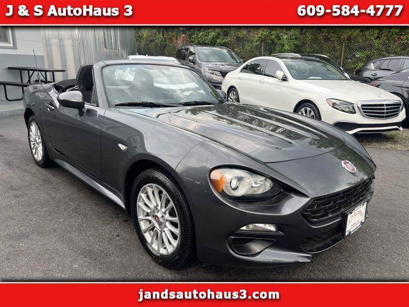Used 2017 FIAT 124 Spider Classica