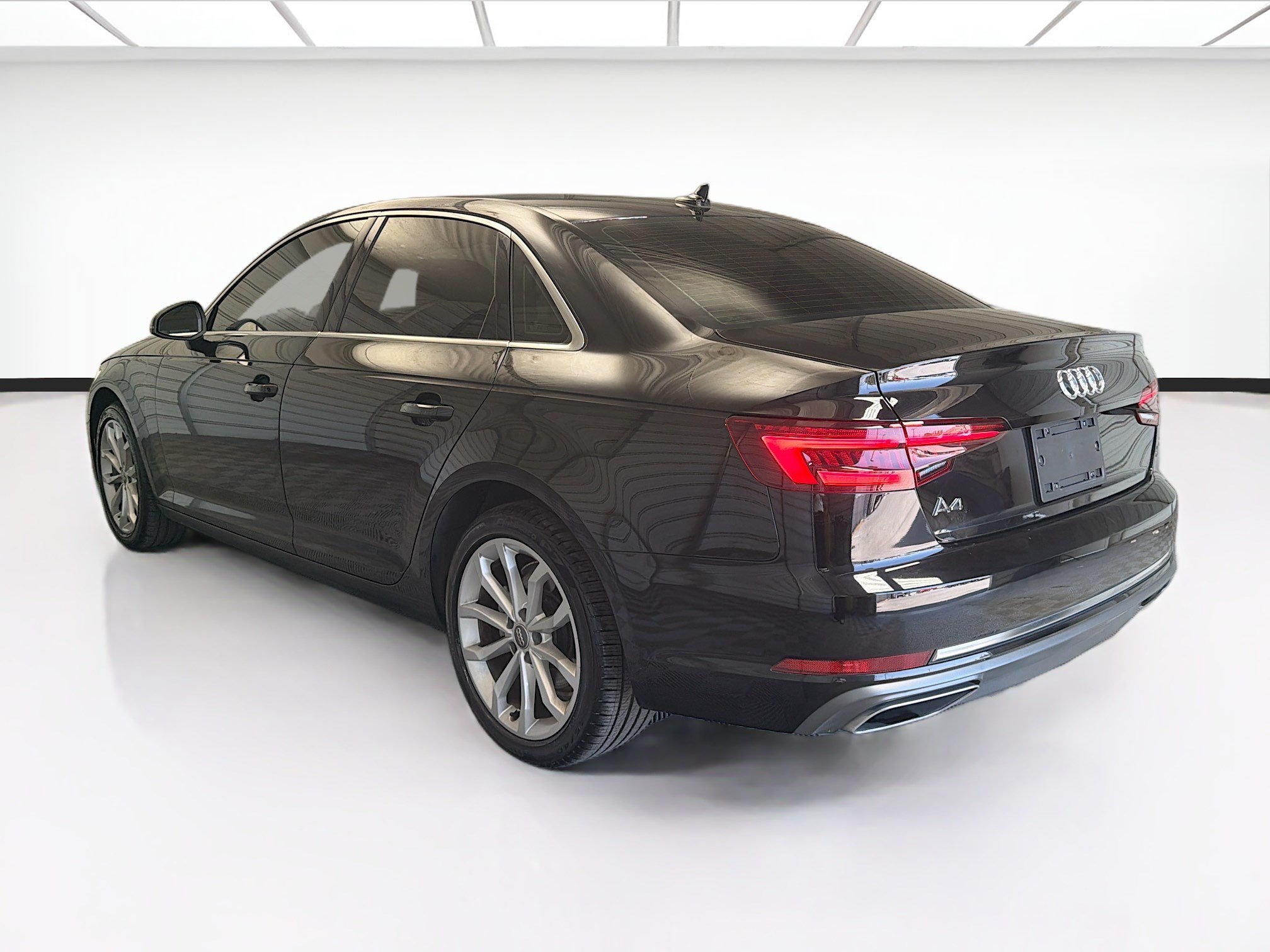 Used 2019 Audi A4 2.0T Premium w/ Convenience Package FWD image 6