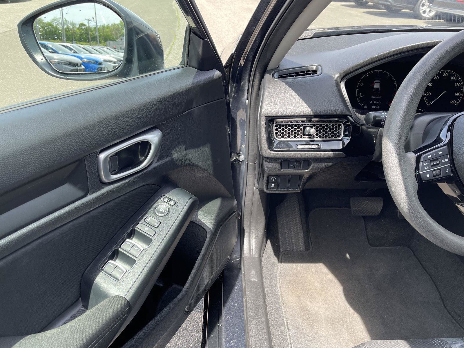 Used 2023 Honda Civic LX image 2
