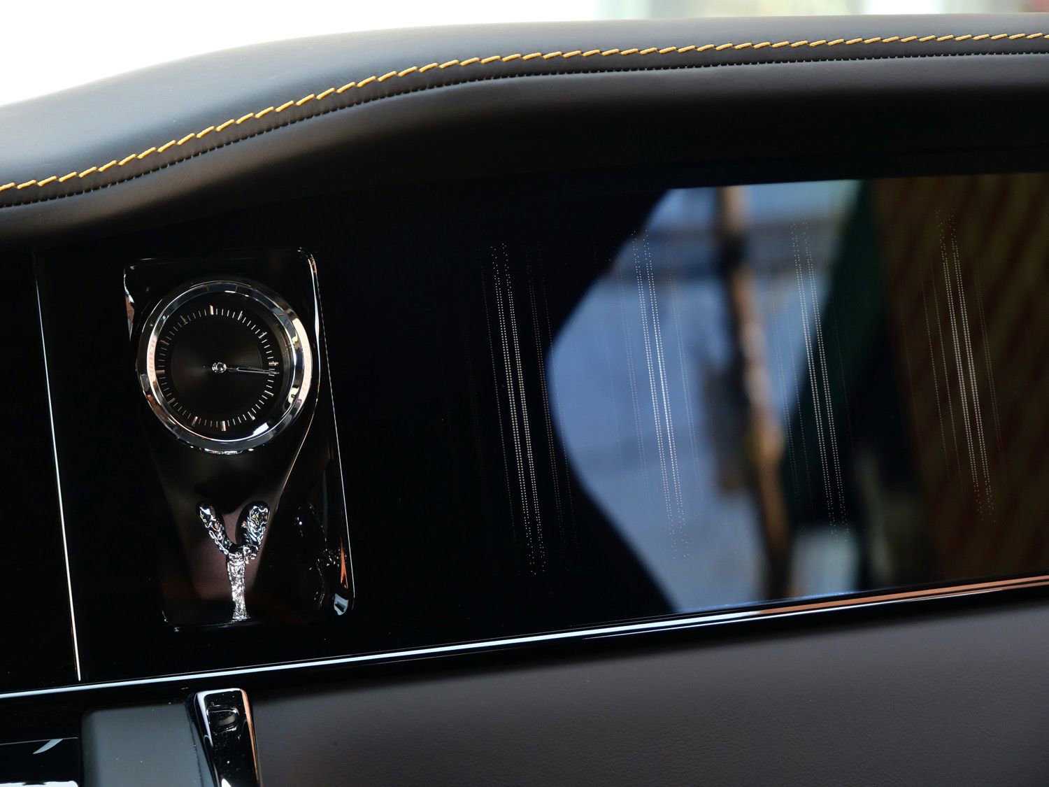 Used 2026 Rolls-Royce Cullinan AWD/4WD image 13