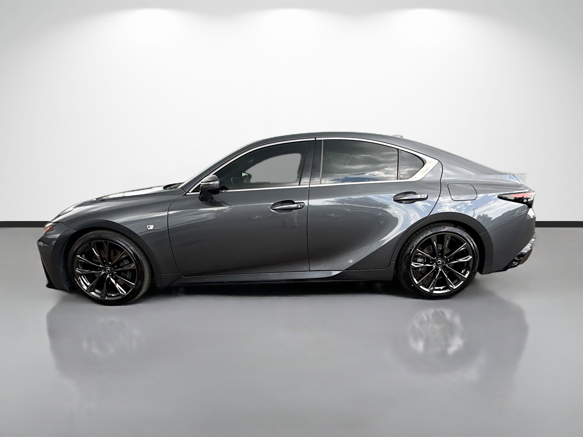 Used 2022 Lexus IS 350 F Sport image 6