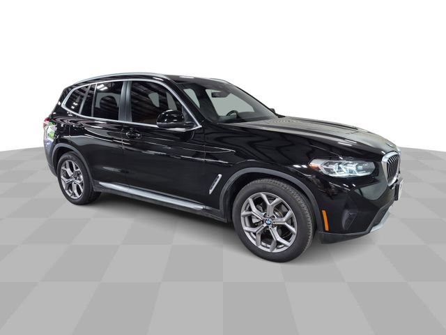 Used 2022 BMW X3 xDrive30i AWD/4WD image 2
