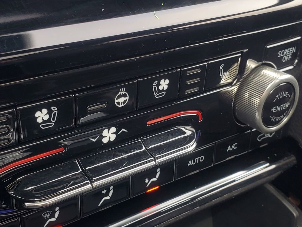 Used 2022 Jeep Grand Cherokee Overland image 26