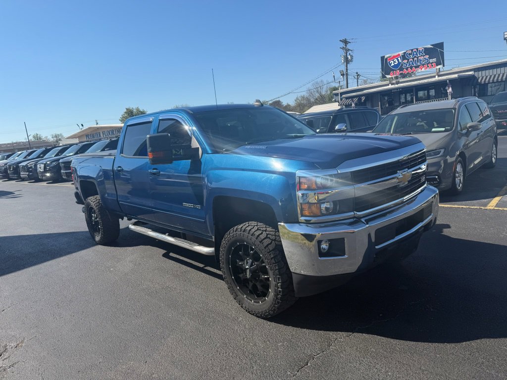 Used 2015 Chevrolet Silverado 2500 LT w/ LT Convenience Package AWD/4WD image 2
