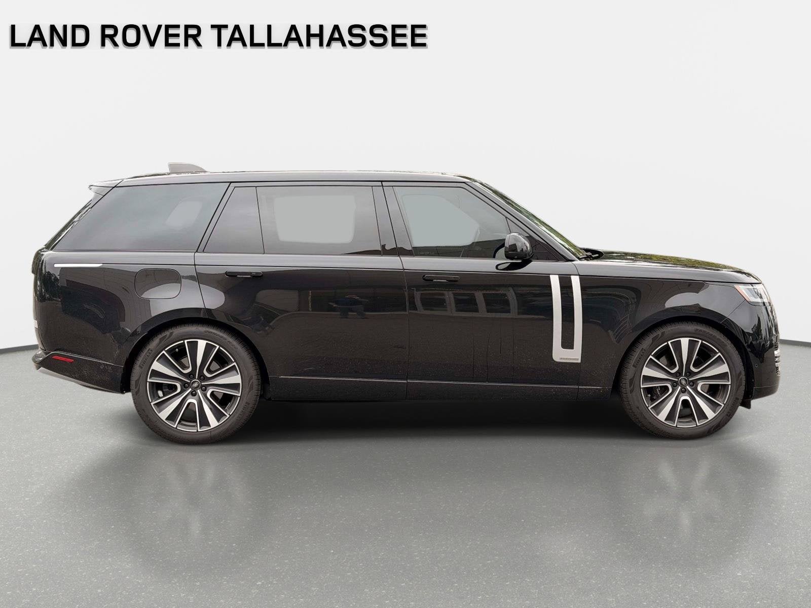Used 2024 Land Rover Range Rover Long Wheelbase Autobiography AWD/4WD image 4