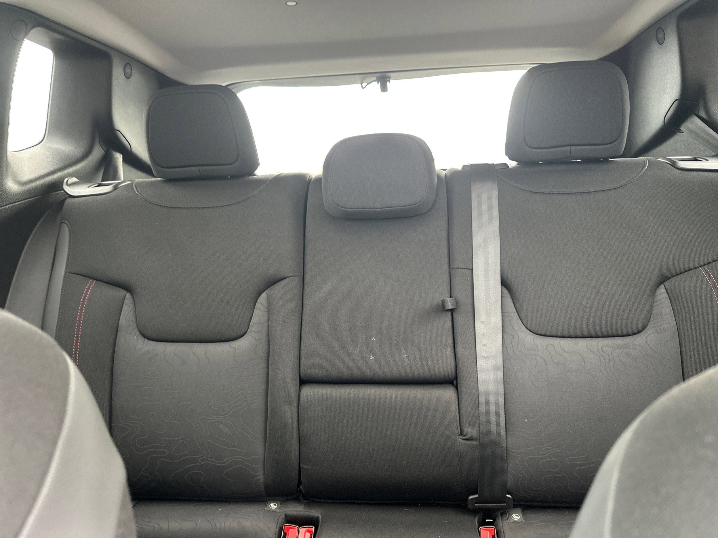 Used 2018 Jeep Renegade Trailhawk w/ Popular Equipment Group AWD/4WD image 13