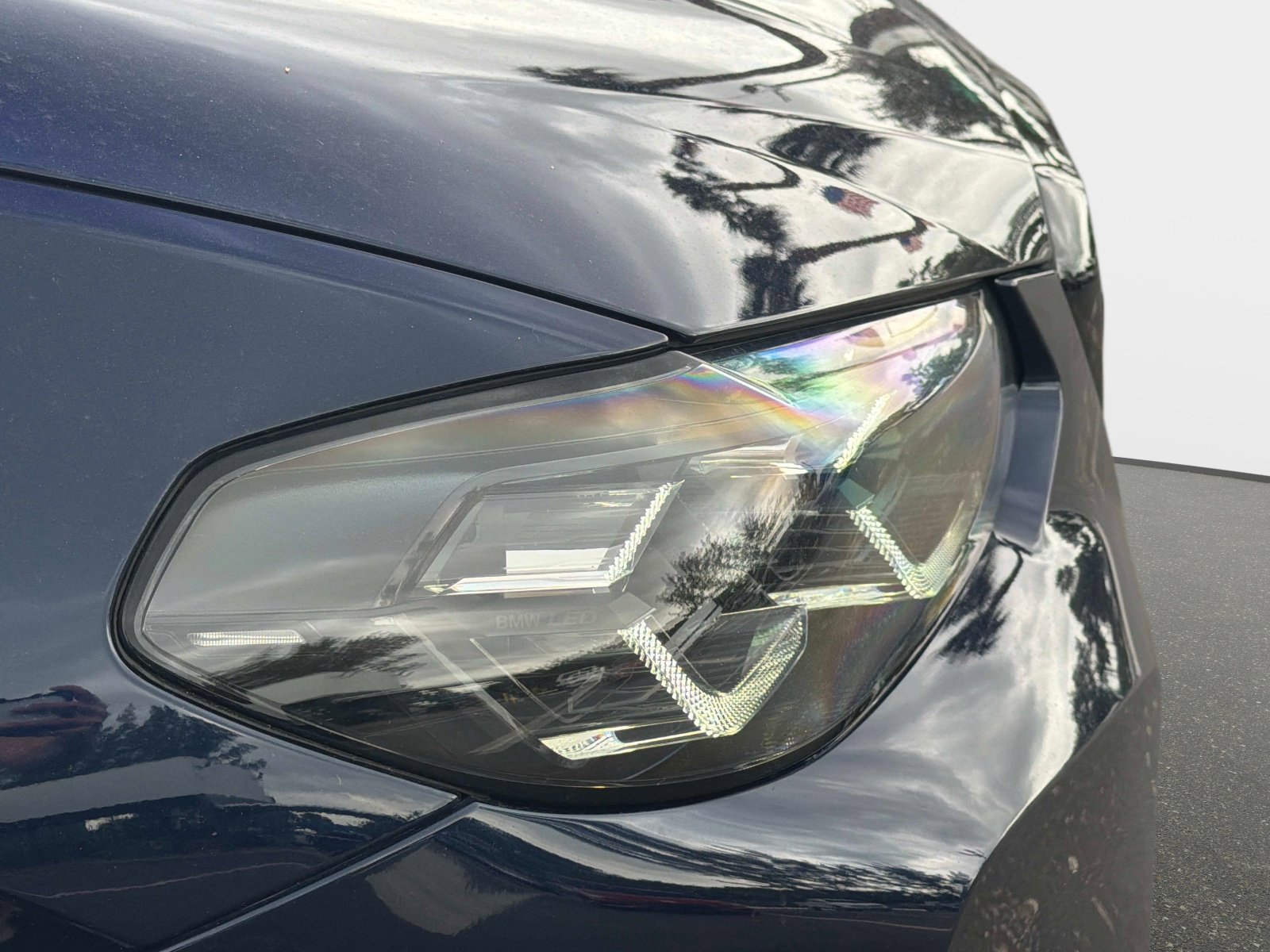 Used 2025 BMW X4 M40i AWD/4WD image 9