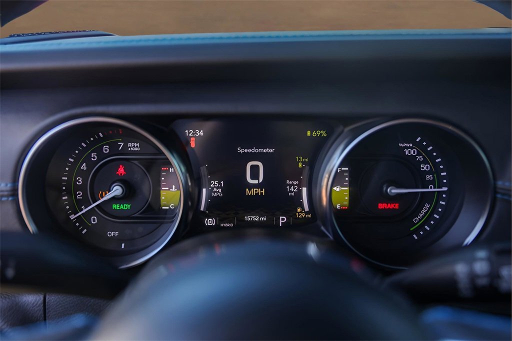 Used 2023 Jeep Wrangler Unlimited Rubicon 4xe image 11