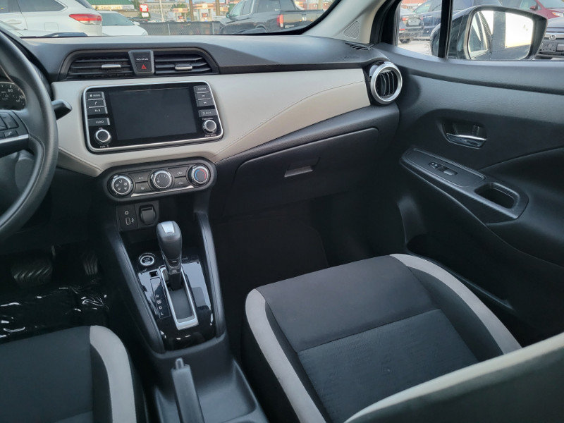 Used 2021 Nissan Versa SV FWD image 29