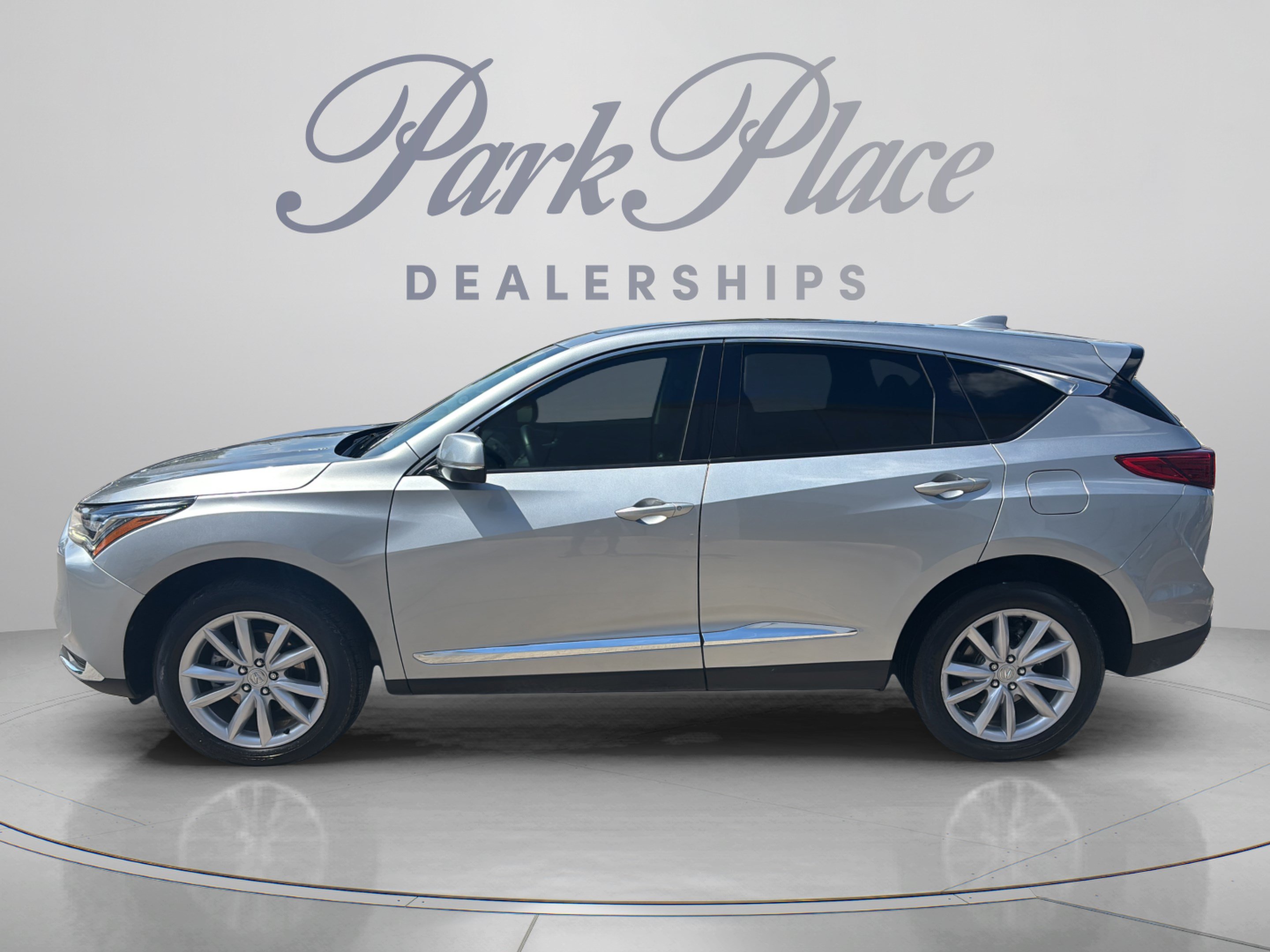 Used 2024 Acura RDX SH-AWD image 2