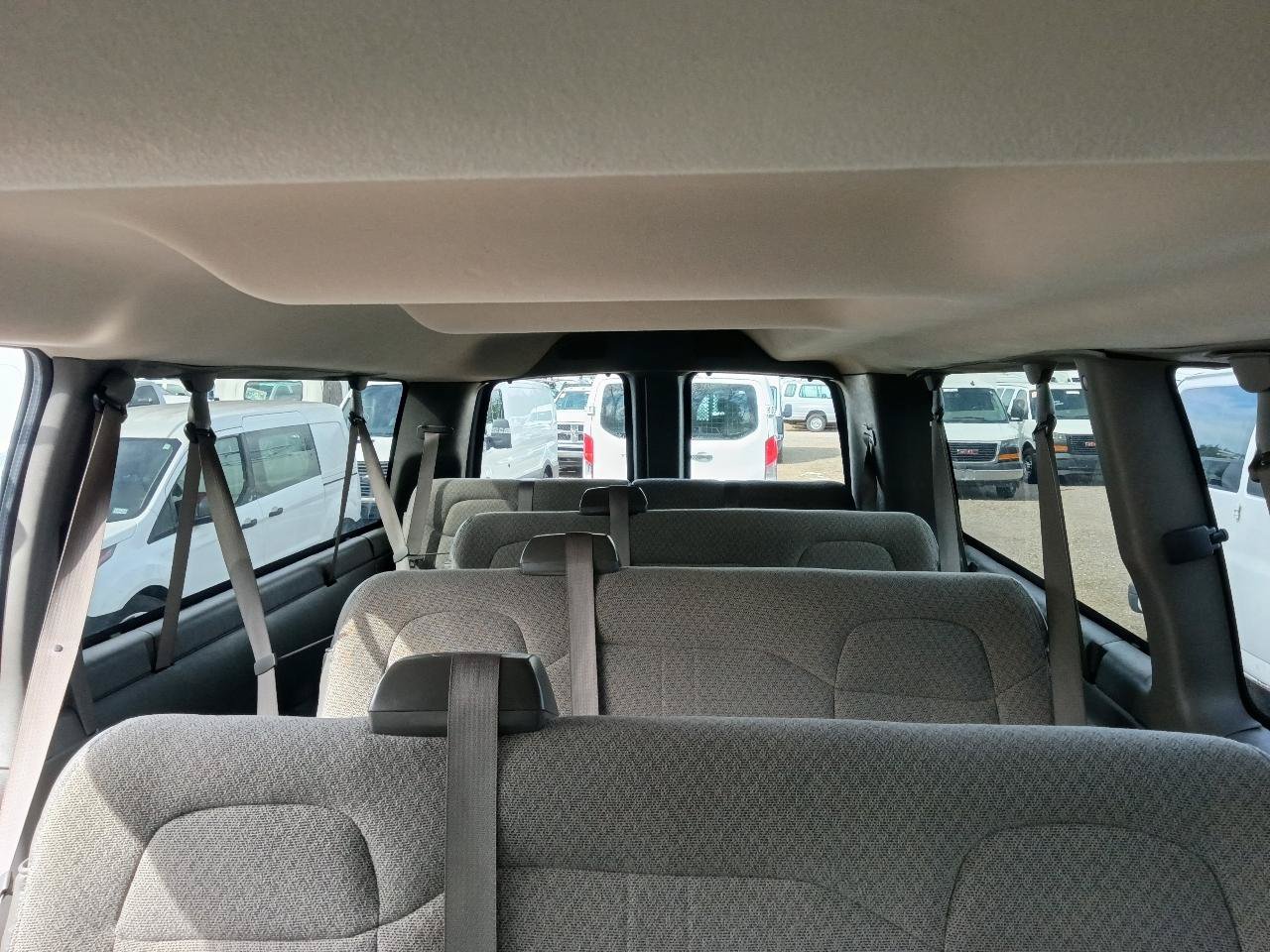 Used 2022 Chevrolet Express 3500 LS RWD image 29