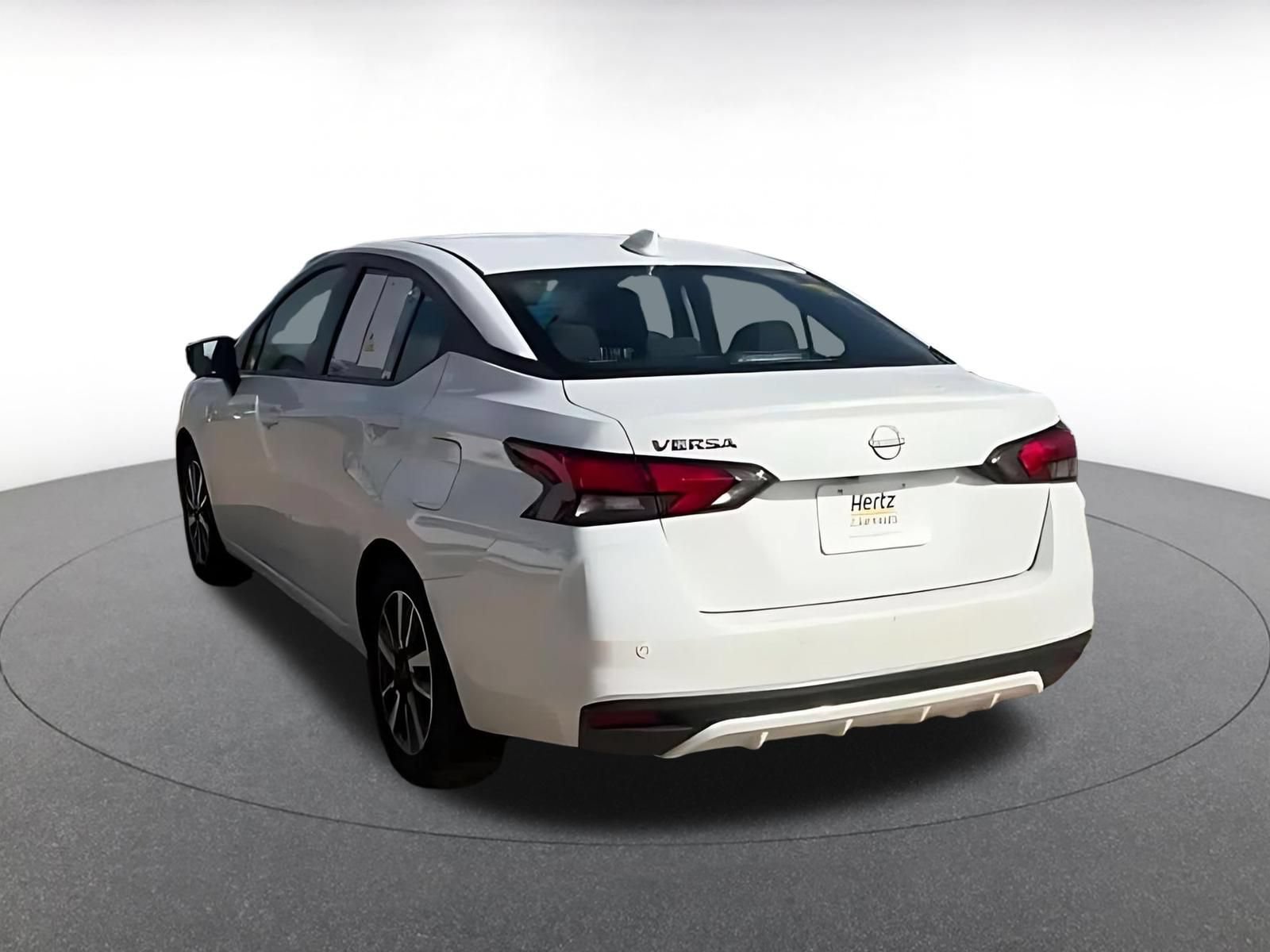 Used 2025 Nissan Versa SV FWD image 14