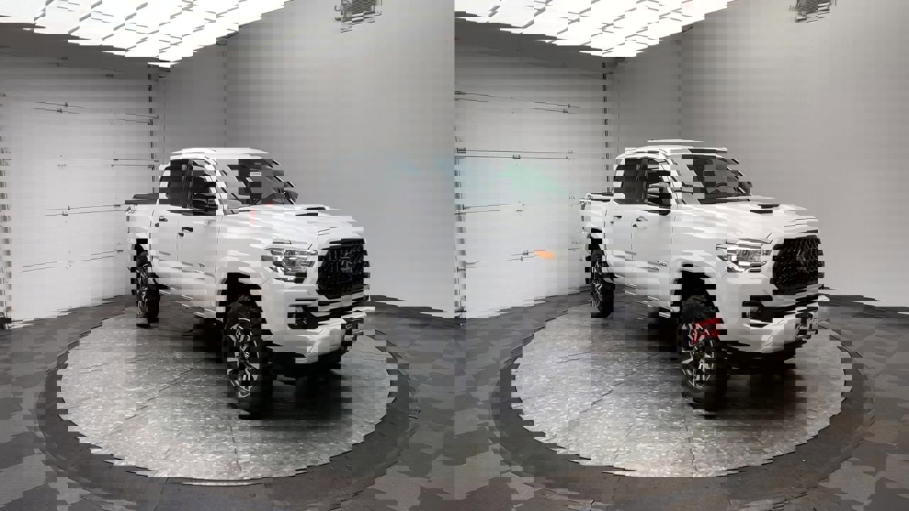 Used 2019 Toyota Tacoma TRD Sport image 32