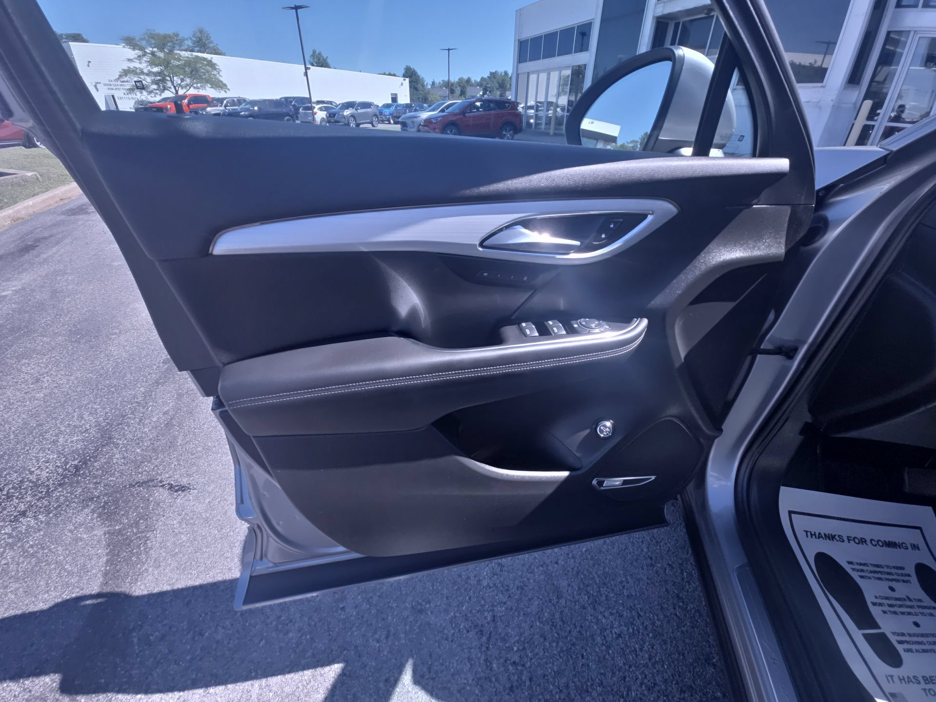 Used 2024 Buick Envision Avenir AWD/4WD image 23