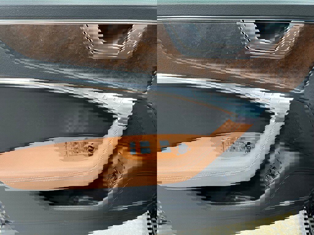 Used 2021 Audi A6 Premium Plus w/ Premium Plus Package image 18