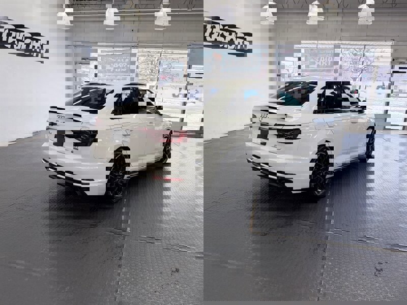 Used 2018 Audi A4 2.0T Premium Plus w/ Premium Plus Package image 8