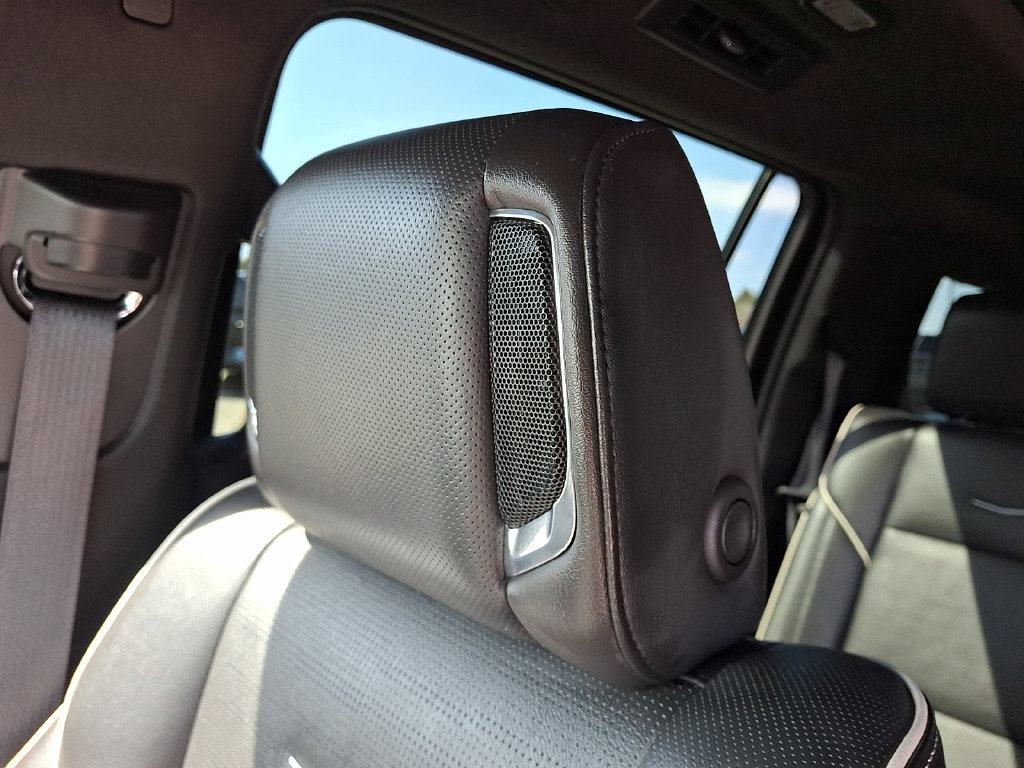 Used 2023 Cadillac Escalade ESV Sport AWD/4WD image 18