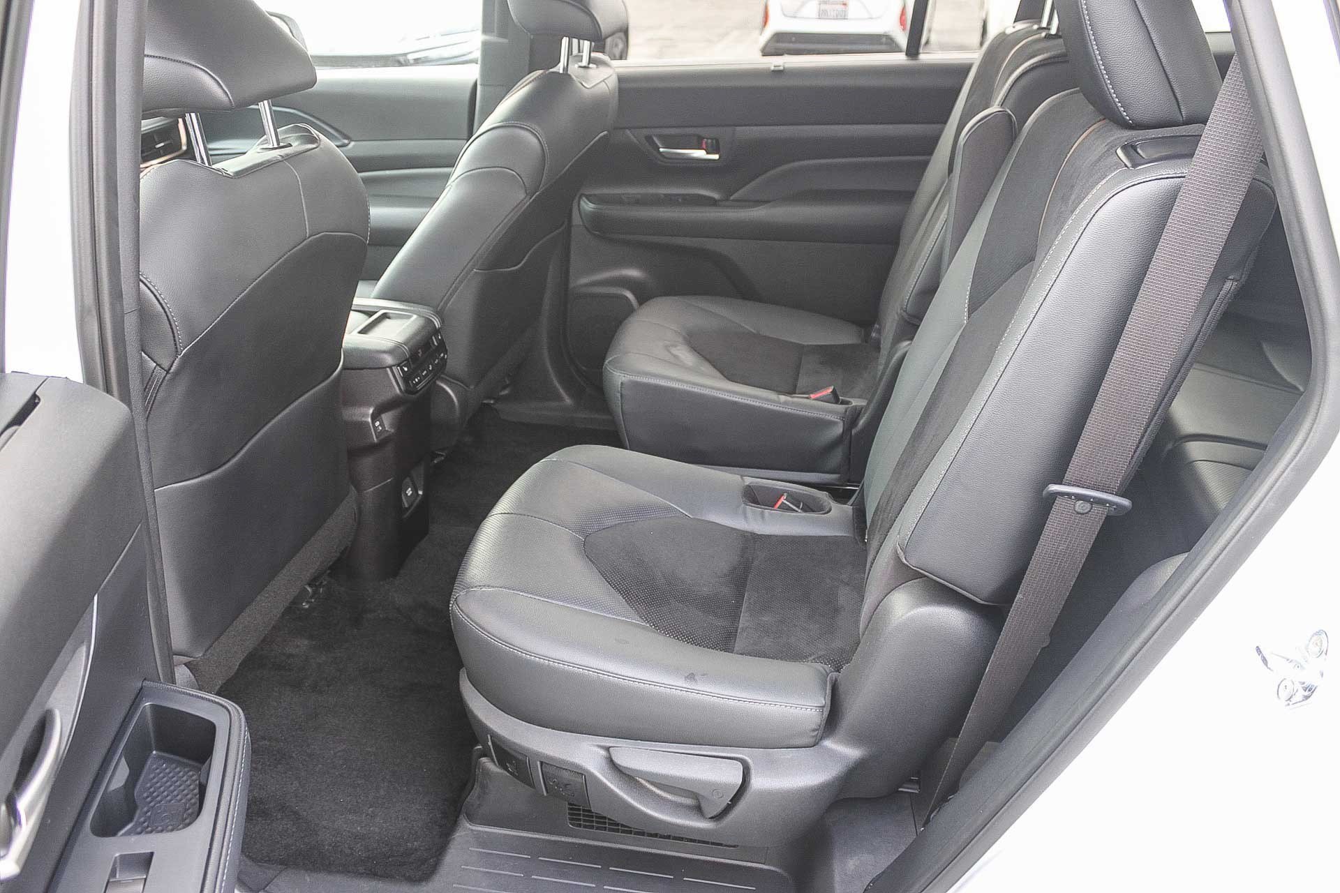 Certified 2025 Toyota Grand Highlander AWD Hybrid image 19