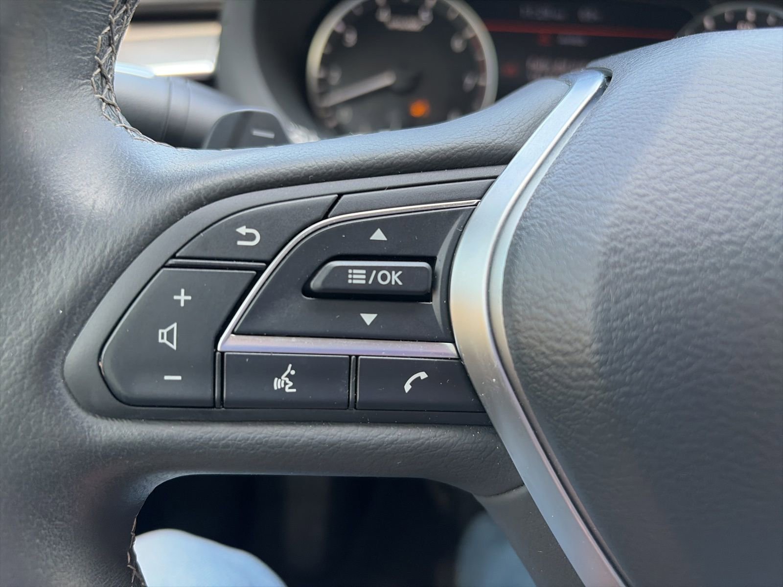 Used 2023 INFINITI QX50 Pure image 22