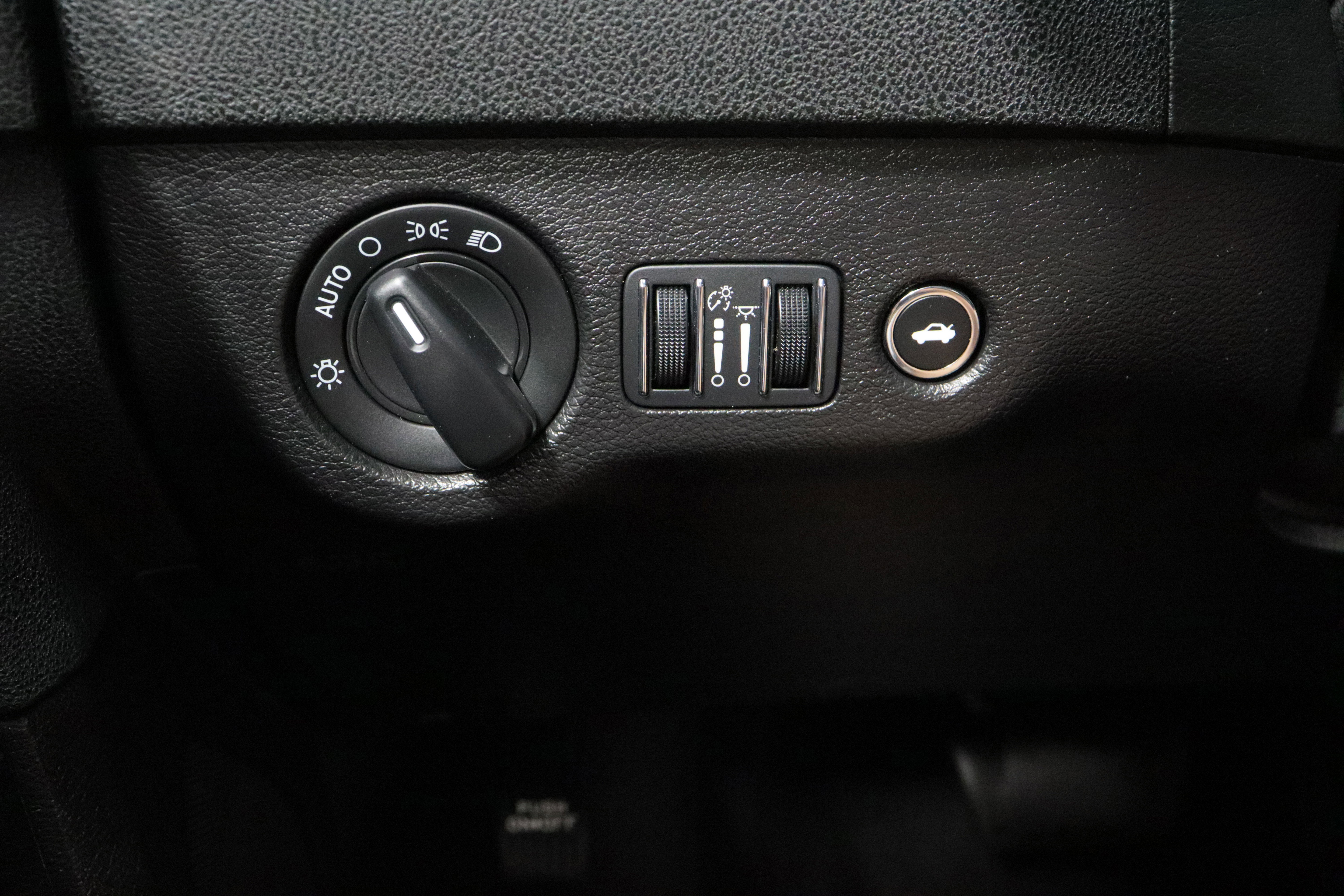 Used 2023 Dodge Charger SXT image 24