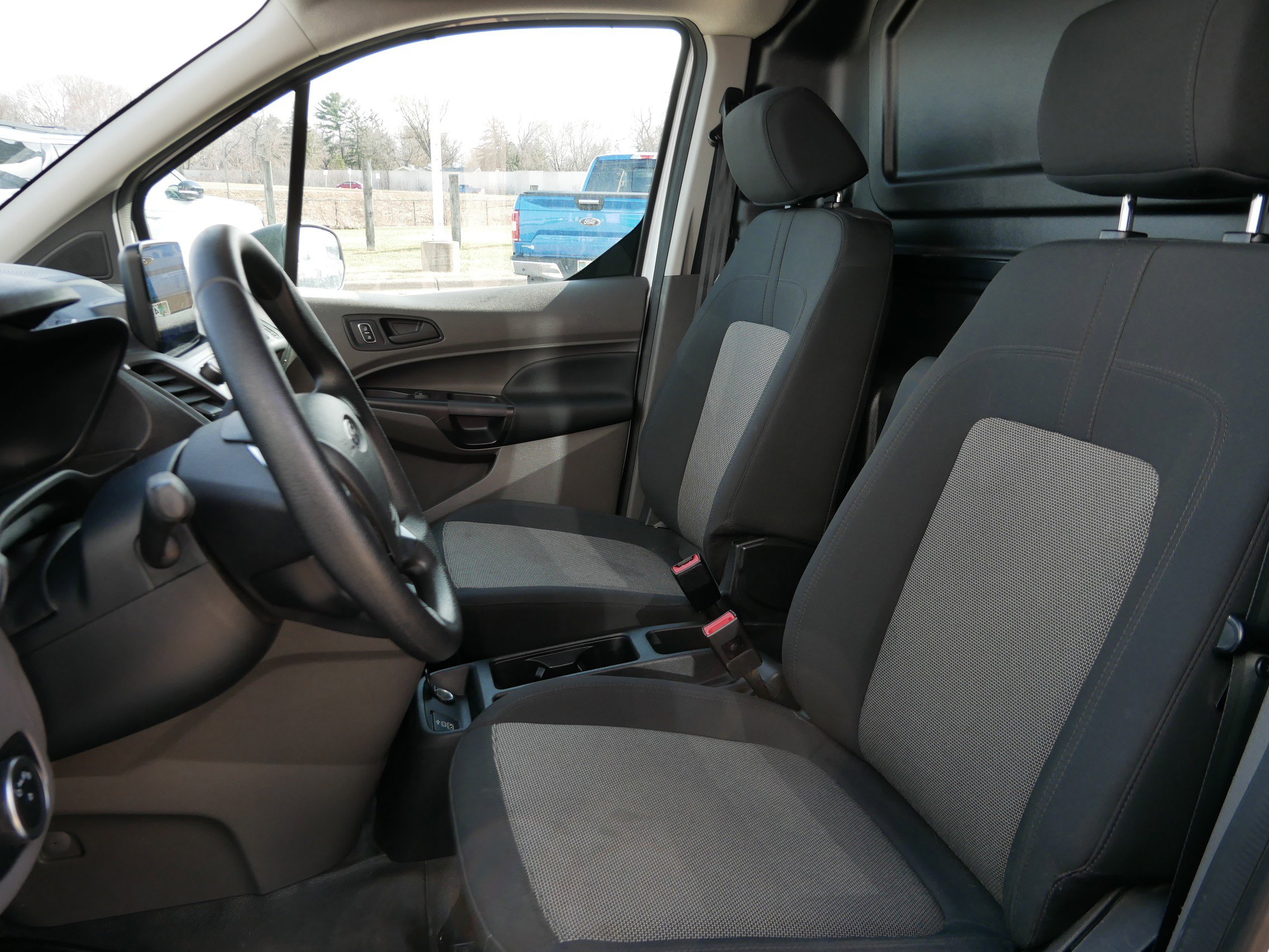 Certified 2023 Ford Transit Connect XL image 4