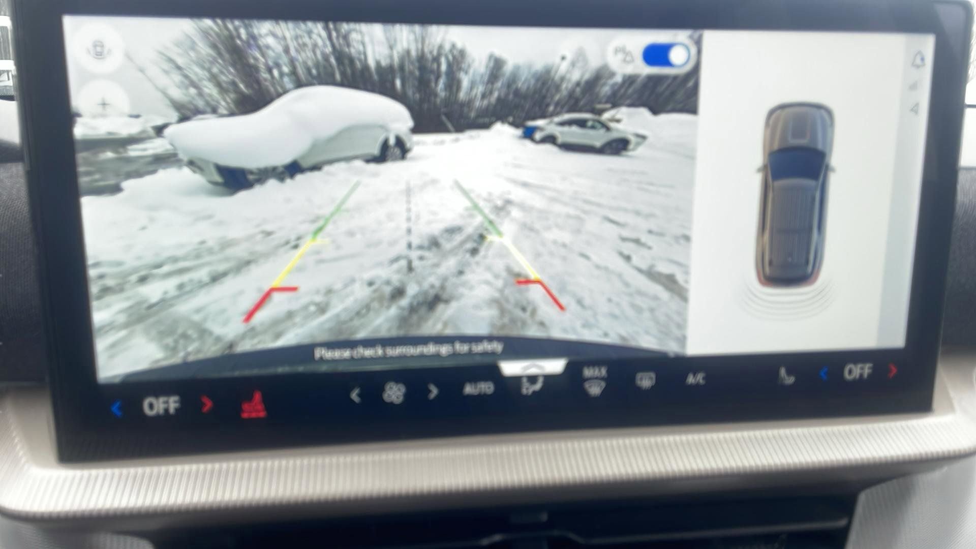 Certified 2025 Ford Explorer Active image 19