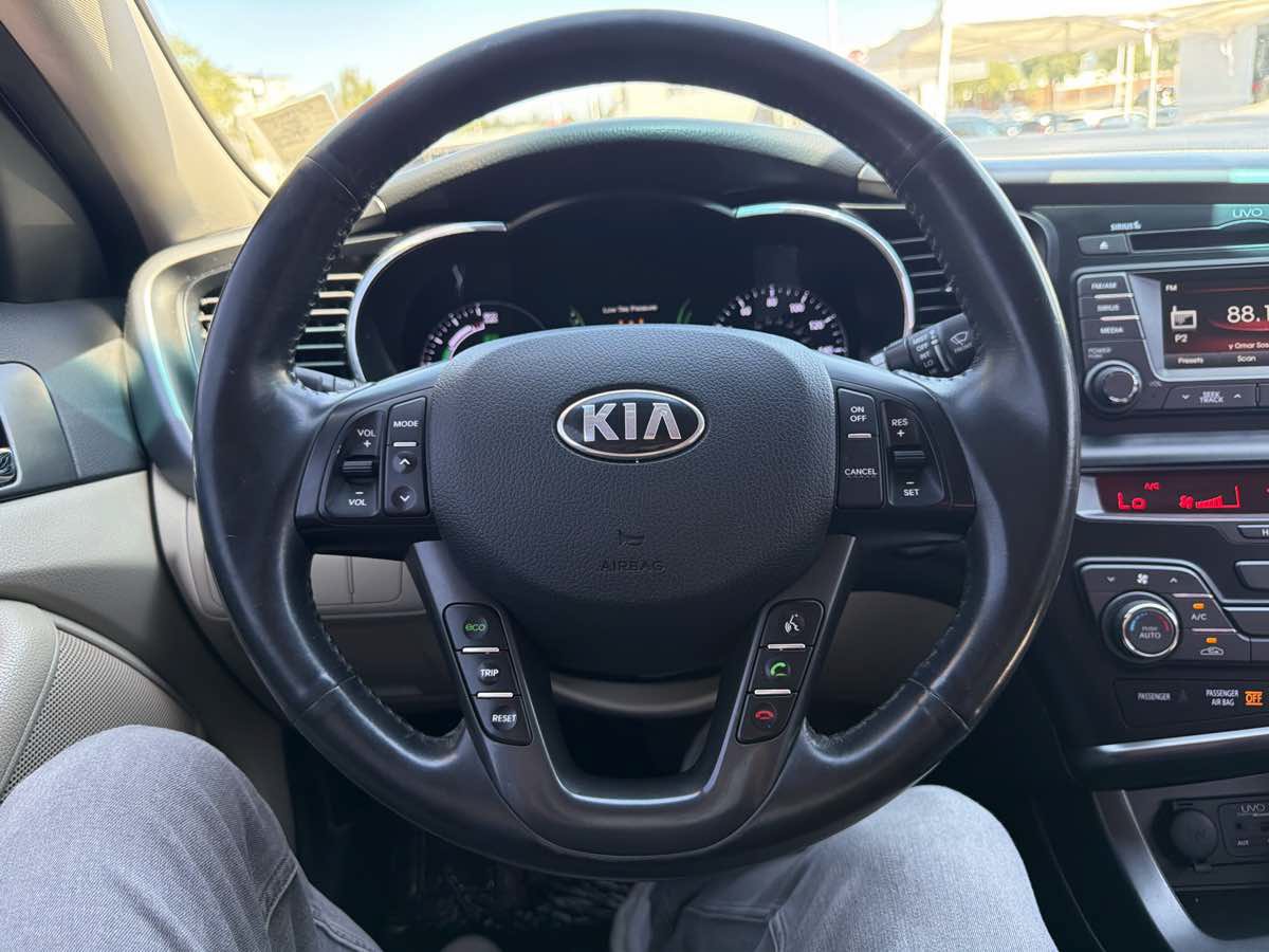 Used 2013 Kia Optima LX w/ Hybrid Convenience Pkg FWD image 11