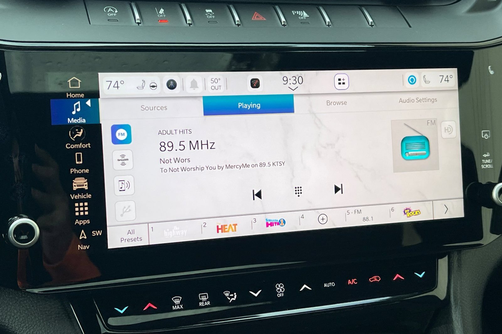New 2026 Jeep Grand Cherokee Altitude AWD/4WD image 19