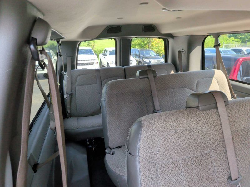 Used 2020 Chevrolet Express 3500 LS RWD image 14